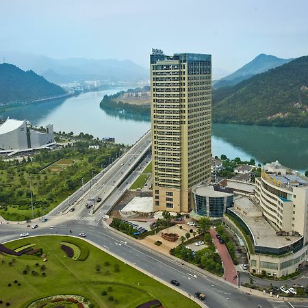 建德半岛凯豪大酒店 Chun'an 外观 照片