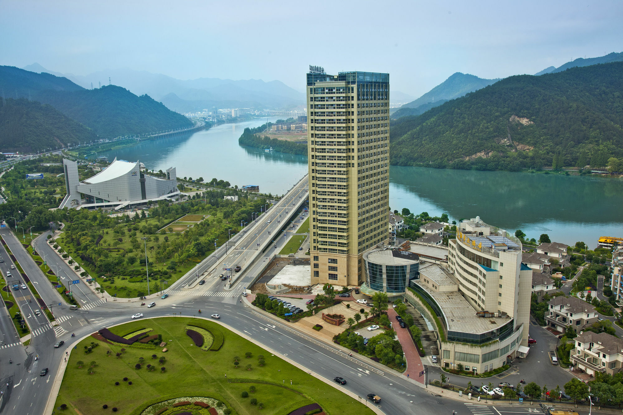 建德半岛凯豪大酒店 Chun'an 外观 照片